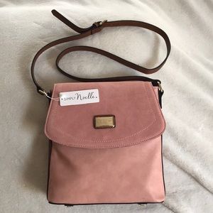 Simply Noelle handbag. NWT! 5 pockets.